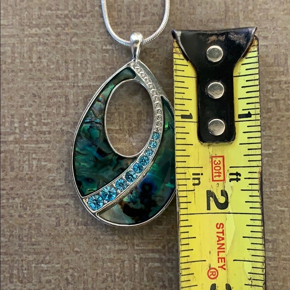 Necklace and earring combo - Picture 7 of 7